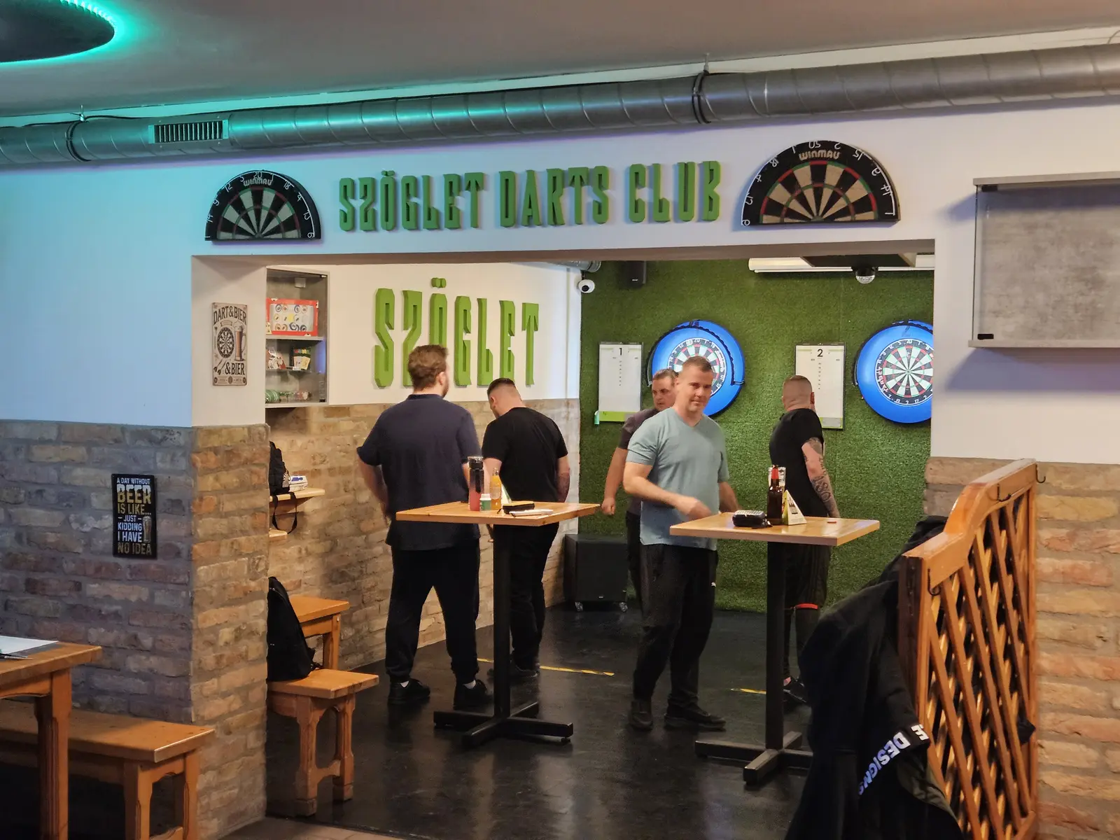 Szöglet Sport Bár – Pillanatképek az elmúlt két évből